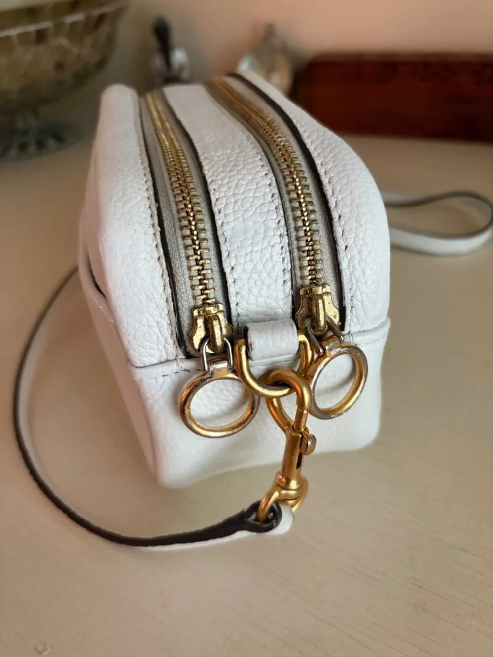 Tory Burch Perry Bombe White Crossbody Camera Handbag